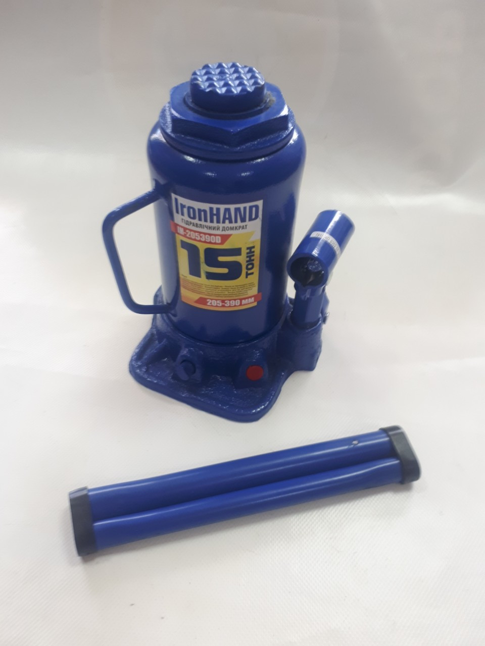 Домкрат гидравл. бутылка 15т короб.N 91504 выс 460мм Iron Hand